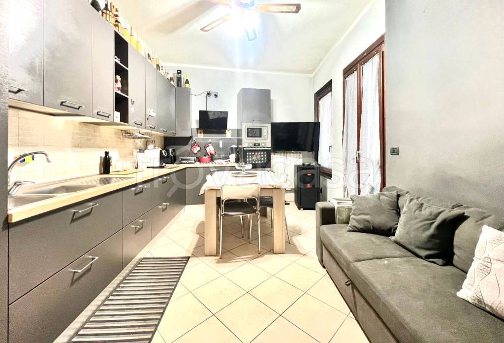 appartamento in vendita a Piossasco