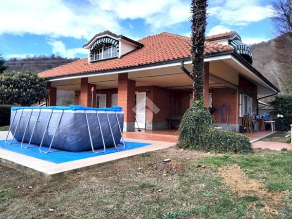 casa indipendente in vendita a Piossasco in zona Generala