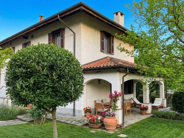 casa indipendente in vendita a Piossasco