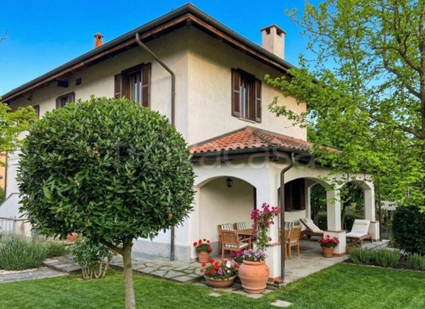 casa indipendente in vendita a Piossasco