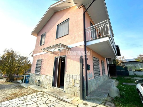 casa indipendente in vendita a Piossasco