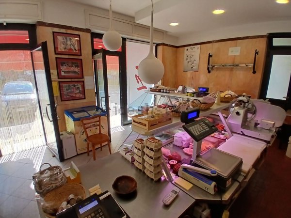 casa indipendente in vendita a Piossasco in zona Merlino.