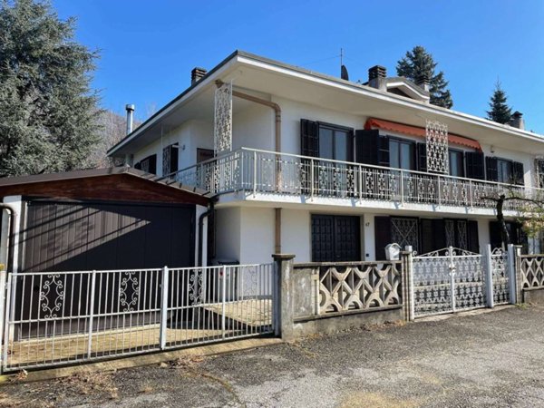 casa indipendente in vendita a Piossasco