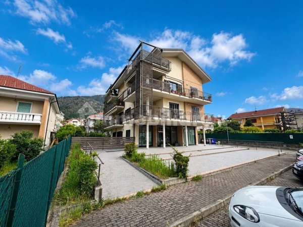 appartamento in vendita a Piossasco in zona Merlino.