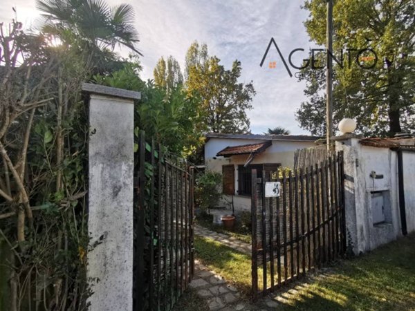 casa indipendente in vendita a Piossasco