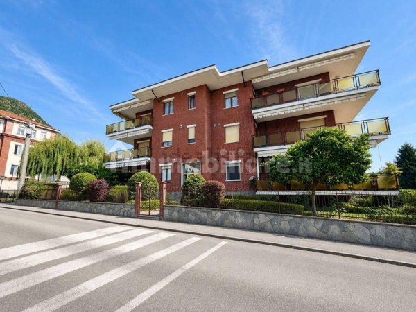 appartamento in vendita a Piossasco in zona Merlino.