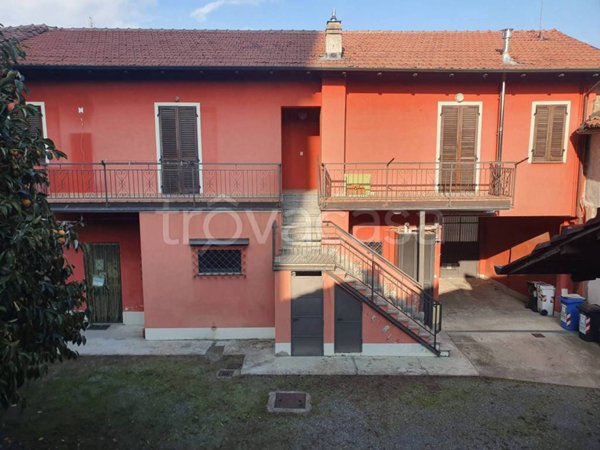 casa indipendente in vendita a Piossasco in zona Merlino.