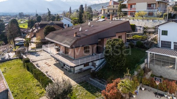 casa indipendente in vendita a Piossasco in zona Garola