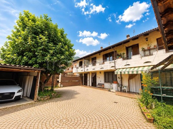 casa indipendente in vendita a Piossasco