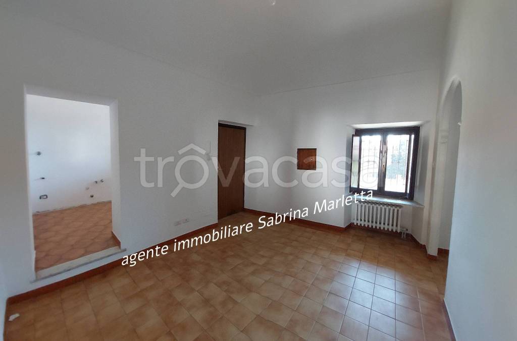 appartamento in vendita a Piossasco in zona Merlino.