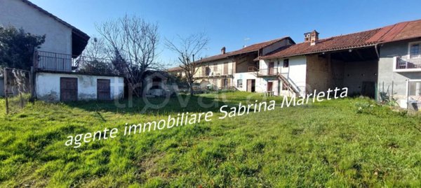casa indipendente in vendita a Piossasco