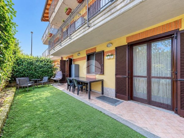 appartamento in vendita a Piossasco in zona Merlino.