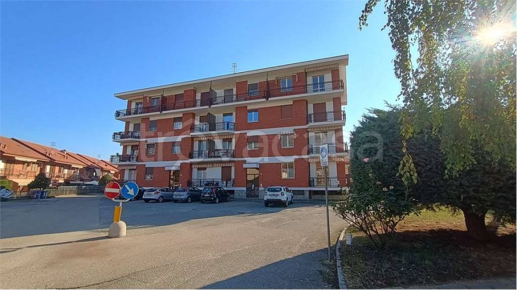 appartamento in vendita a Piossasco in zona Garola