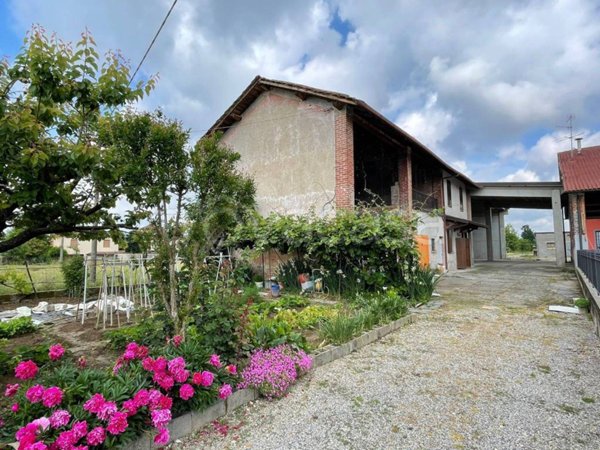 casa indipendente in vendita a Ticengo