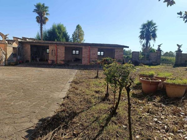 casa indipendente in vendita a Ticengo