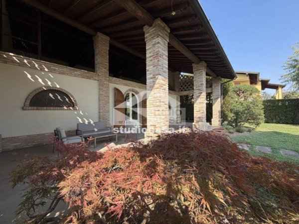 casa indipendente in vendita a Ticengo