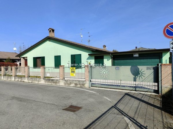 casa indipendente in vendita a Torlino Vimercati