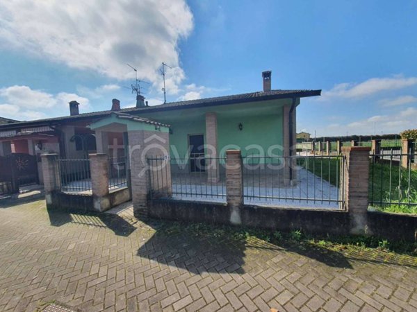 casa indipendente in vendita a Torlino Vimercati