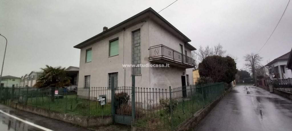 casa indipendente in vendita a Torlino Vimercati