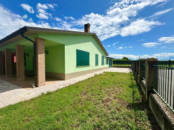 casa indipendente in vendita a Torlino Vimercati