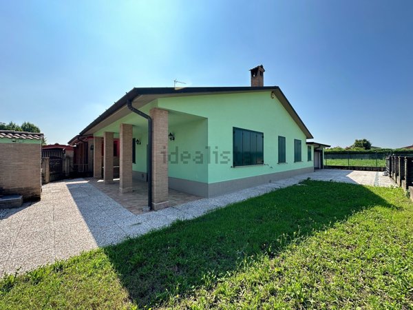 casa indipendente in vendita a Torlino Vimercati