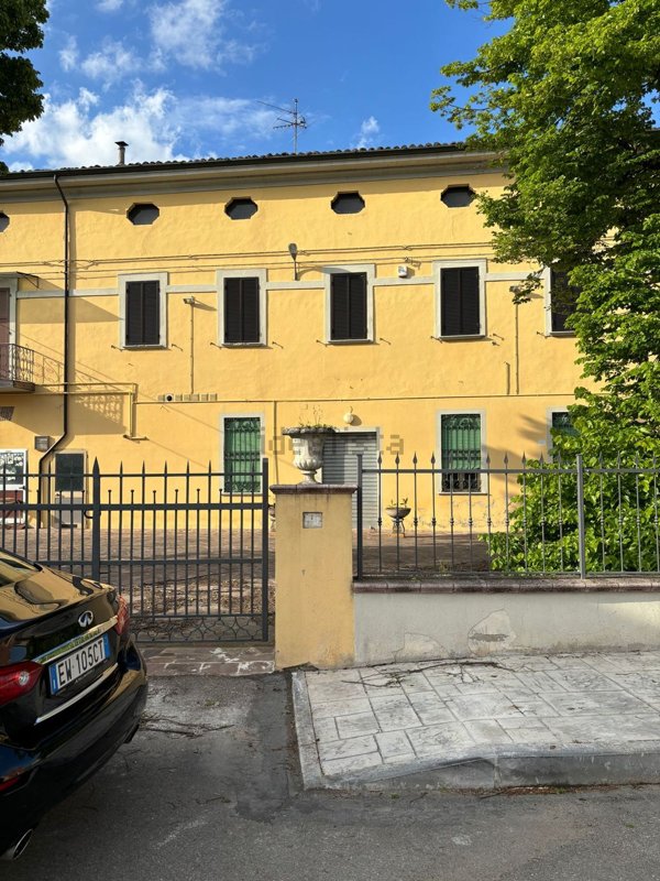 casale in vendita a Tornata