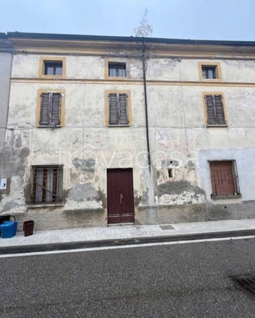 casa indipendente in vendita a Tornata