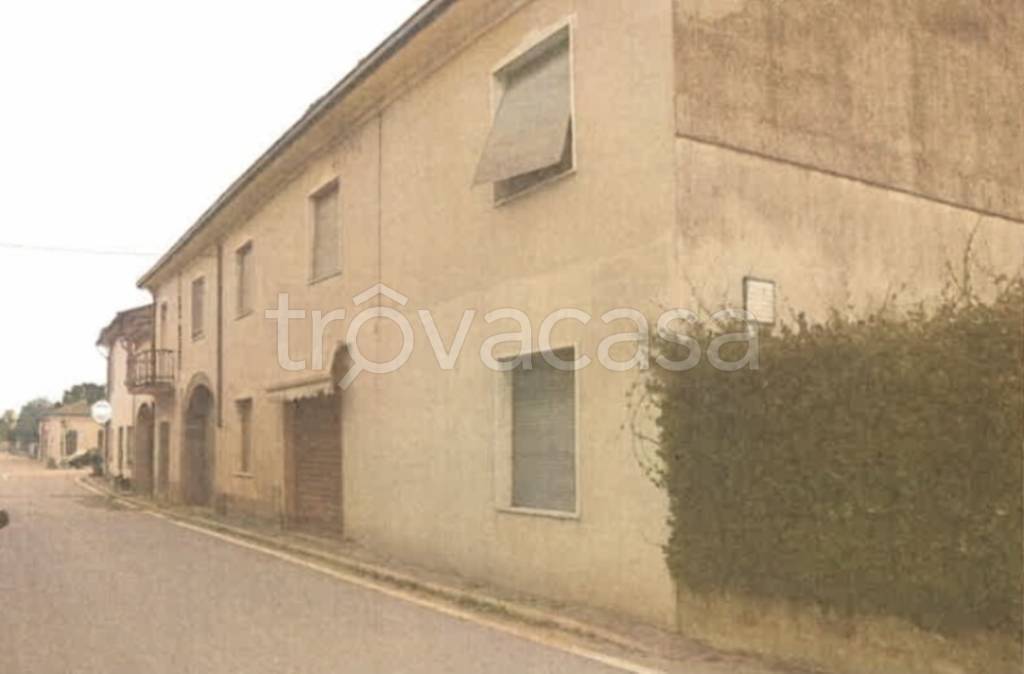 appartamento in vendita a Torre de' Picenardi in zona Ca' d'Andrea