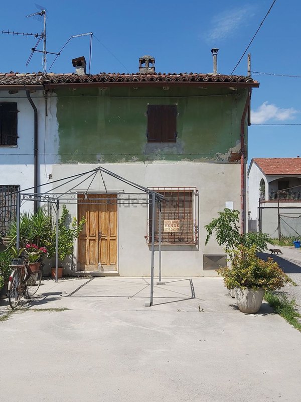 casa indipendente in vendita a Torre de' Picenardi in zona Ca' d'Andrea