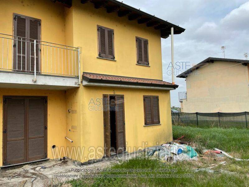 casa indipendente in vendita a Torre de' Picenardi in zona Ca' d'Andrea