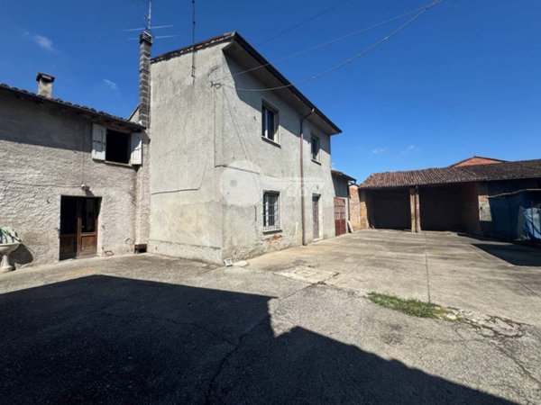 casa indipendente in vendita a Torre de' Picenardi in zona Ca' d'Andrea