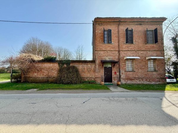 casa indipendente in vendita a Torre de' Picenardi in zona Ca' d'Andrea