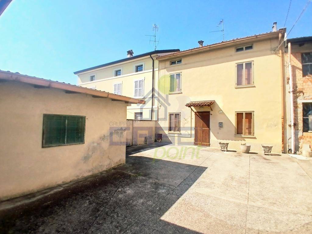 casa indipendente in vendita a Torre de' Picenardi