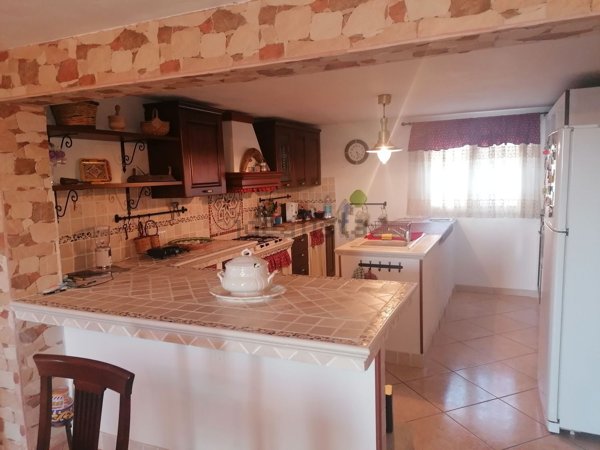 casa indipendente in vendita a Torricella del Pizzo