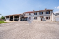 casale in vendita a Torricella del Pizzo