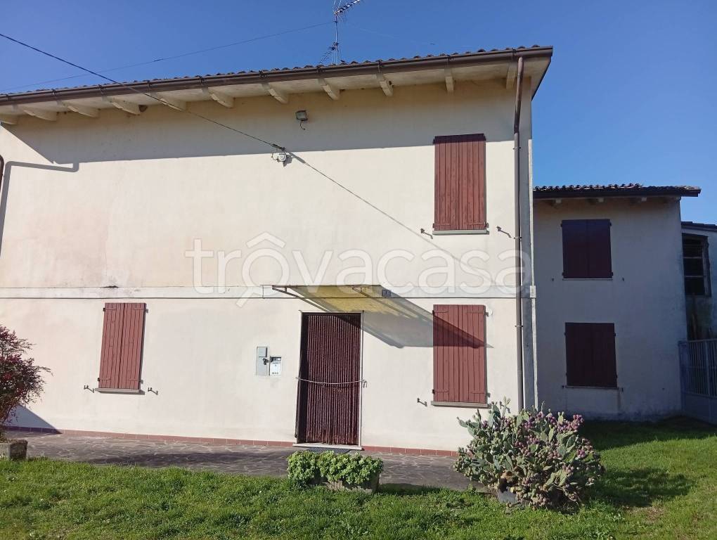 casa indipendente in vendita a Torricella del Pizzo