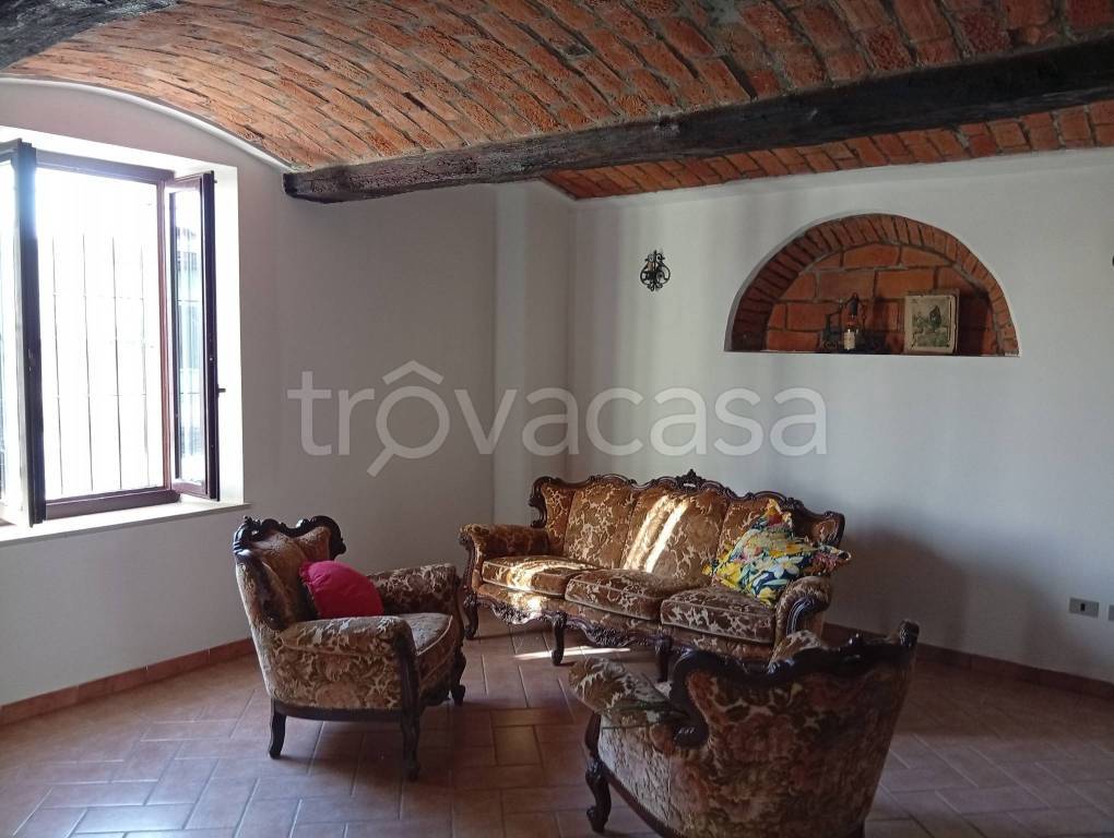casa indipendente in vendita a Torricella del Pizzo