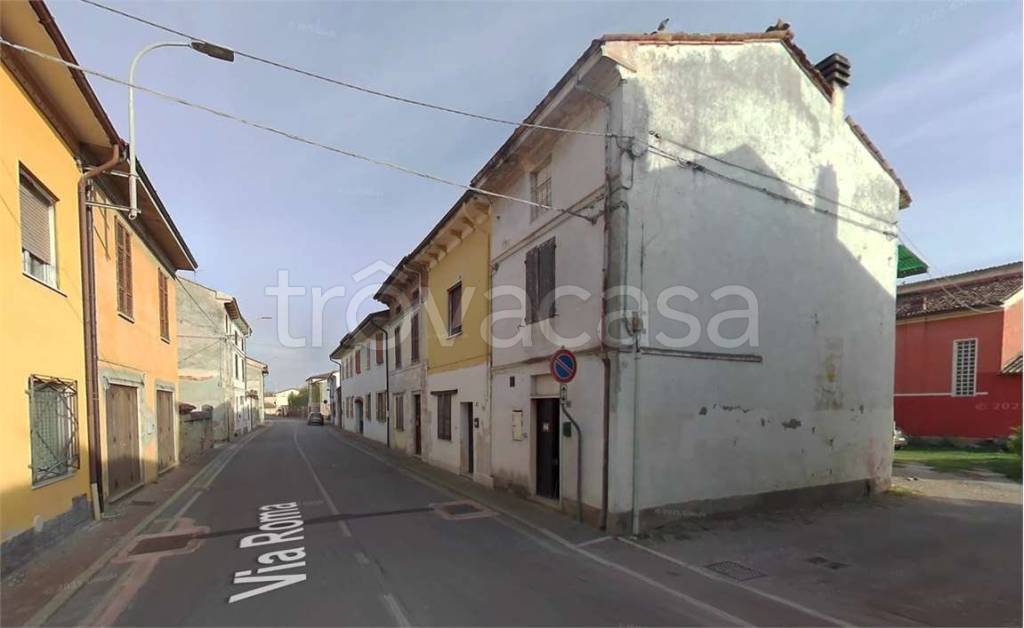 casa indipendente in vendita a Torricella del Pizzo