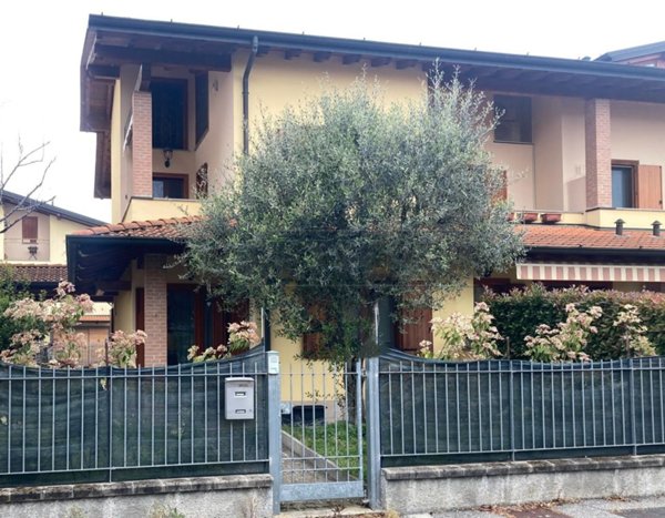 casa indipendente in vendita a Trescore Cremasco