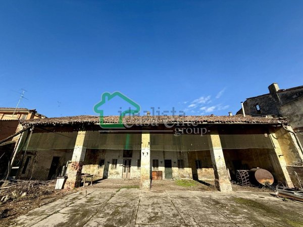 esavano in vendita a Trescore Cremasco