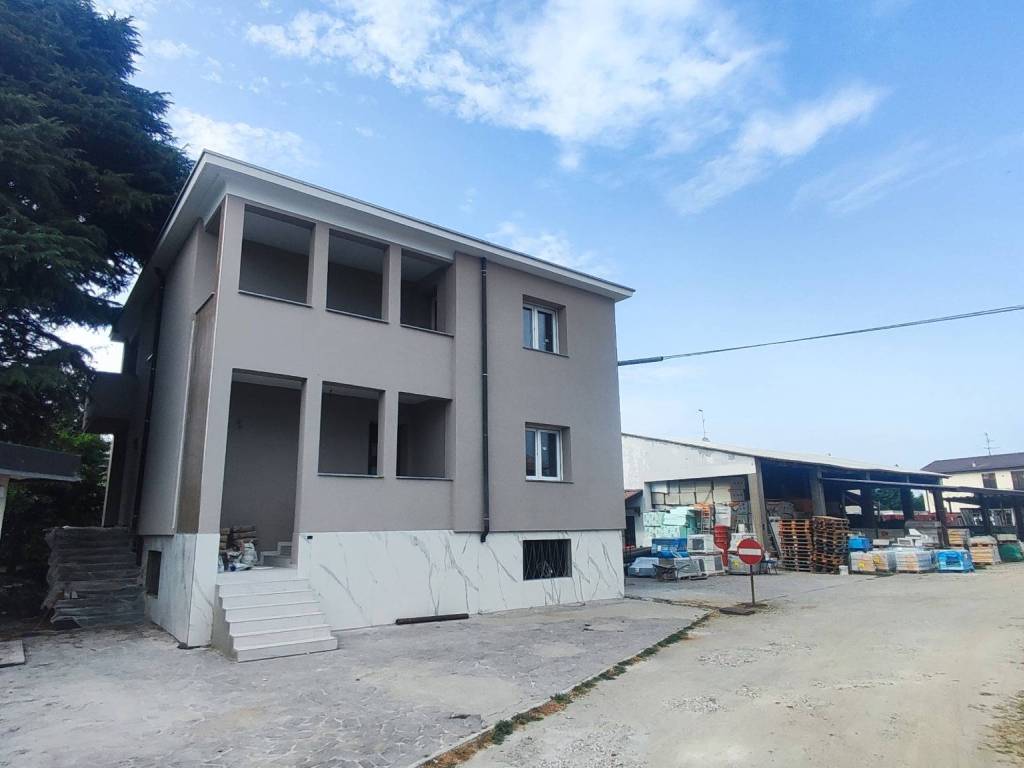 casa indipendente in vendita a Trescore Cremasco