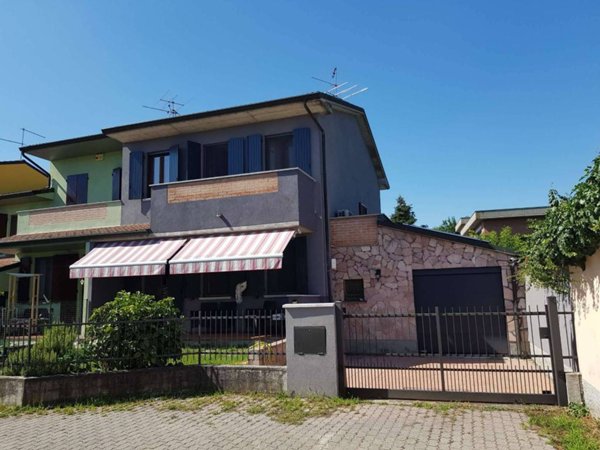 casa indipendente in vendita a Trescore Cremasco