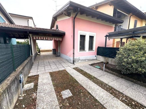 casa indipendente in vendita a Trescore Cremasco