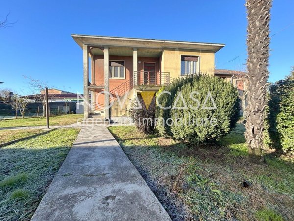 casa indipendente in vendita a Trescore Cremasco