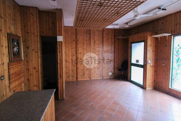 negozio in vendita a Trescore Cremasco