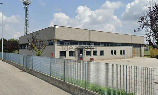 capannone in vendita a Trigolo