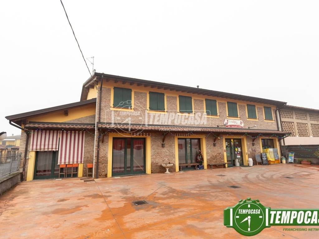 intera palazzina in vendita a Trigolo