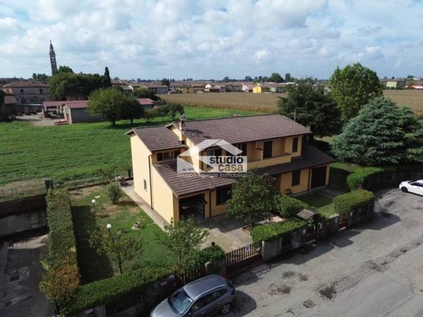 casa indipendente in vendita a Trigolo