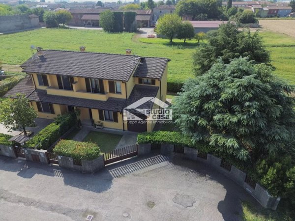 casa indipendente in vendita a Trigolo