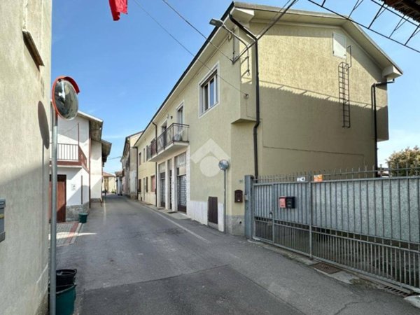 casa indipendente in vendita a Vaiano Cremasco
